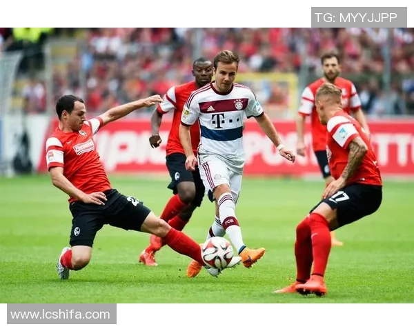 足球明星齐聚游艇豪华合影展现运动魅力与友谊的完美结合